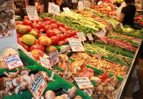 fresh vegetable stand at pike's place market