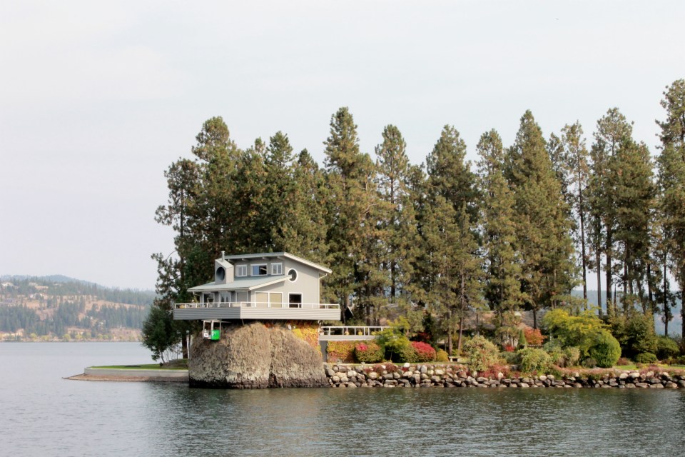 coeur d'alene lake property
